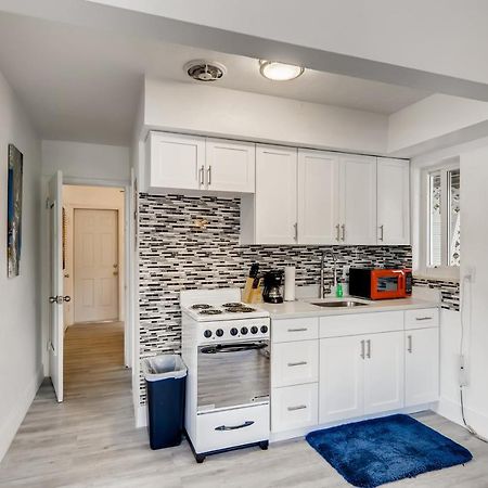 Tropical Getaway/ Stunning 2Br Gem Lägenhet West Palm Beach Exteriör bild